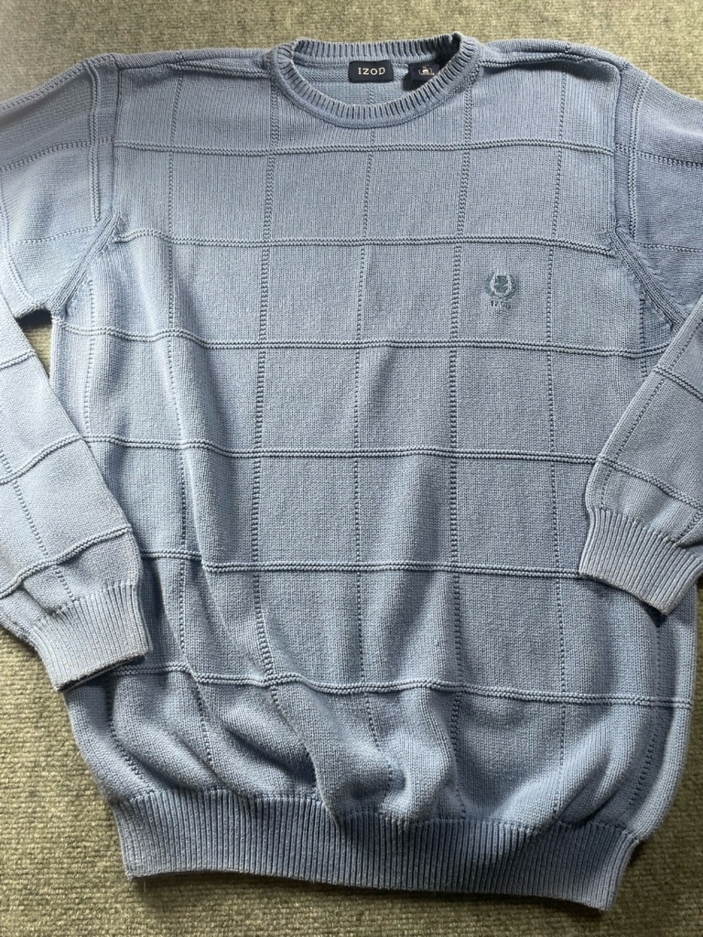 Izod Men's Light Blue Grid-Pattern Crewneck Sweater